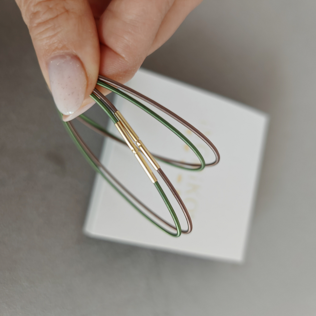 Colier choker tip colan colorat [9]