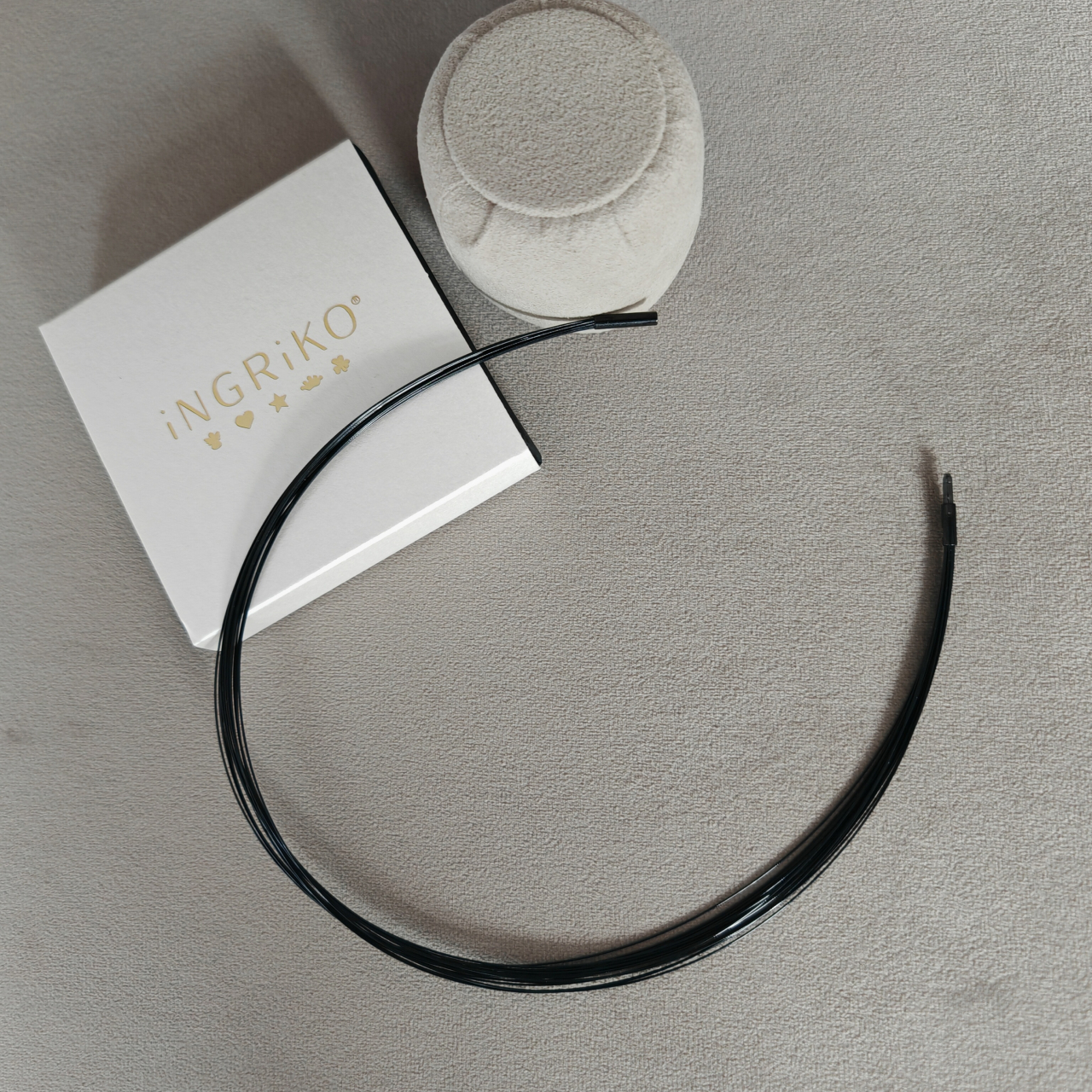 Colier negru la baza gatului – 17 fire fine, finisaj PVD premium [3]