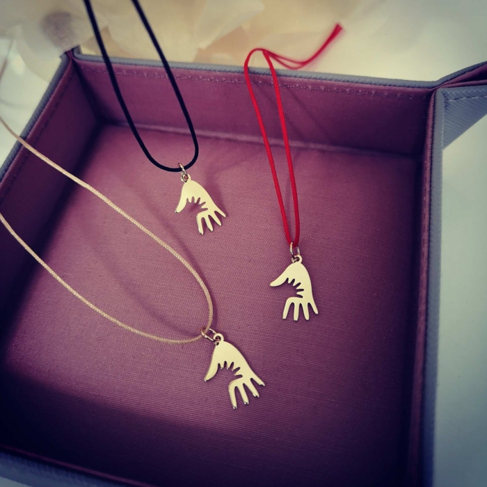 Colier snur reglabil cu pandantiv aur 14K hands [3]