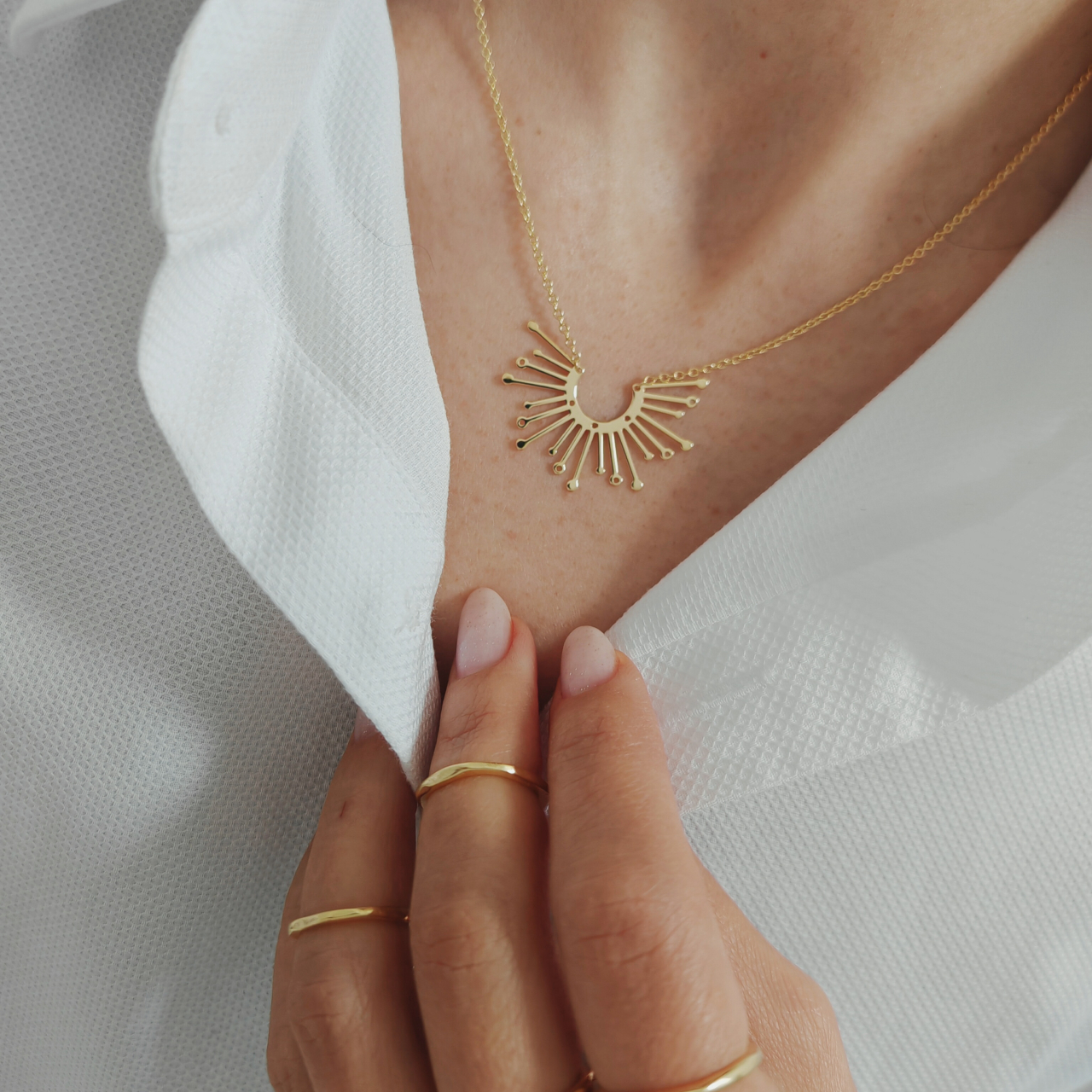 Colier Soare din Argint 925 Placat cu Aur – Bijuterie cu Pandantiv Soare [2]