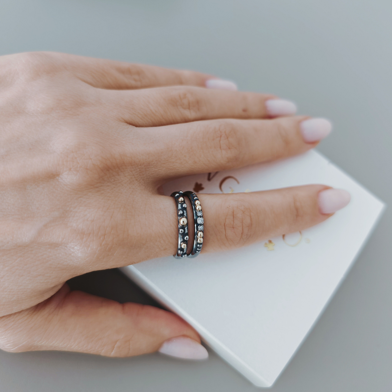 Inel geometric din argint 925 cu accente din aur 9K [4]