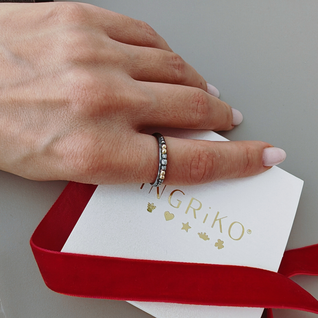 Inel geometric din argint 925 cu aur 9K si zirconii [4]