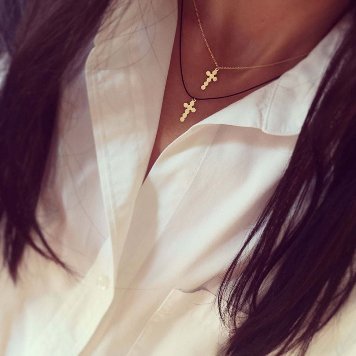 Lantisor de aur cu cruciulita [2]