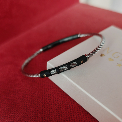 Bijuterii Barbati - Bratara masculina semirigida din otel argintiu cu suruburi aur 18K