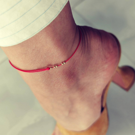 Bratara picior snur reglabil cu 5 bilute din aur 14K [4]