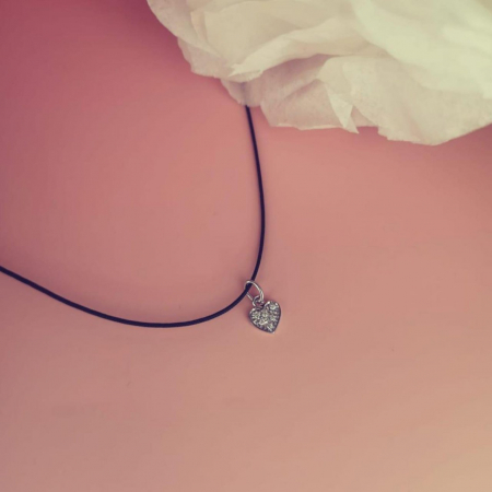 Colier cu snur reglabil si inima din aur alb 18K cu diamante [1]