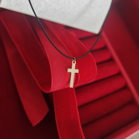 Cadou pentru Iubita - Colier snur cu pandantiv cruce aur galben 14K