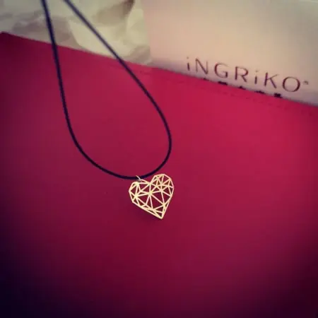 Choker aur - Colier snur reglabil cu pandantiv inima origami din aur 14K