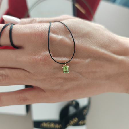 Cadou pentru Iubita - Colier Snur Reglabil cu Peridot Natural Baguette, Montura Solitaire din Aur Galben 14K
