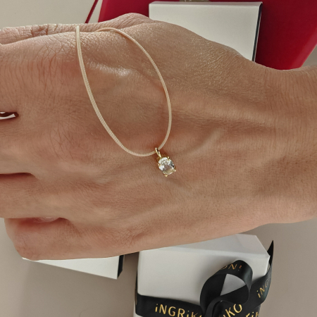 Lantisoare - Colier Snur Reglabil cu Topaz Alb Oval, Montura Solitaire din Aur Galben 14K
