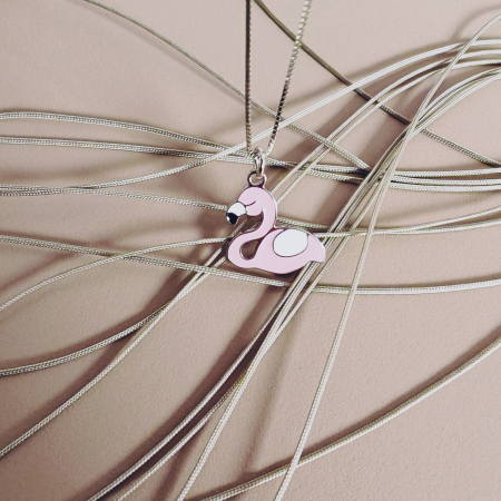 Lantisor copii argint 925 – pandantiv flamingo roz, simbol al gingasiei [1]