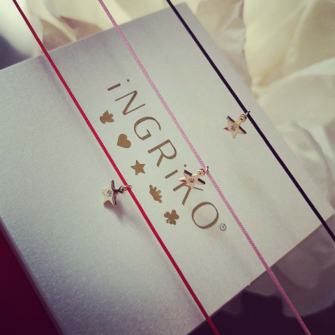 Pandantiv steluta cu diamant, aur 14K [1]