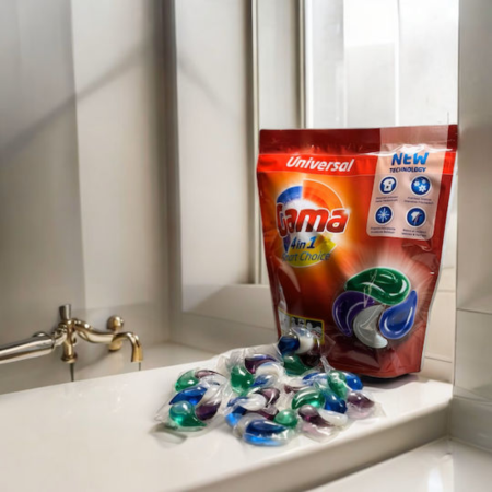 Detergent capsule Gama Universal 4 în 1, 60 buc | Pentru toate tipurile de rufe [1]