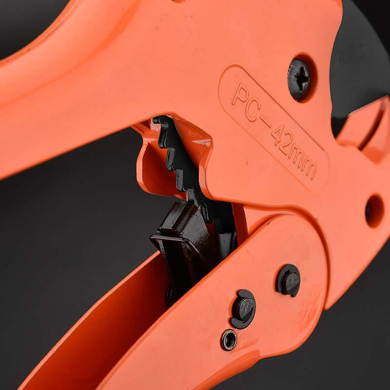 TAIETOR TEVI DIN PVC 42MM [2]