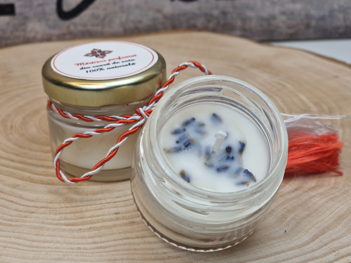 Martisor tip lumanare parfumata ceara naturala de soia [8]