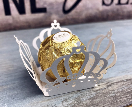 Marturii NUNTA - Ambalaj pentru ciocolata Ferrero Rocher (model alb)