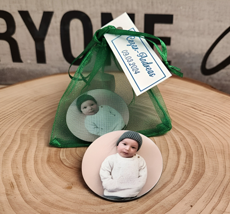 BOTEZ - Magnet foto rotund in saculet VERDE