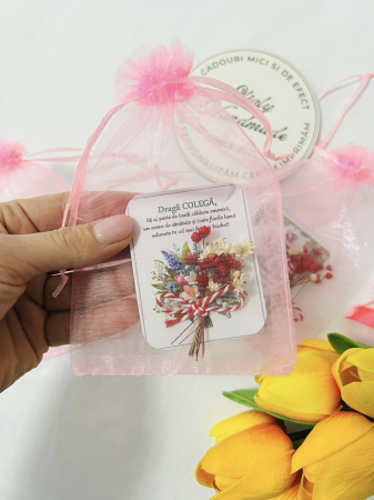 Martisor buchetel de flori [3]