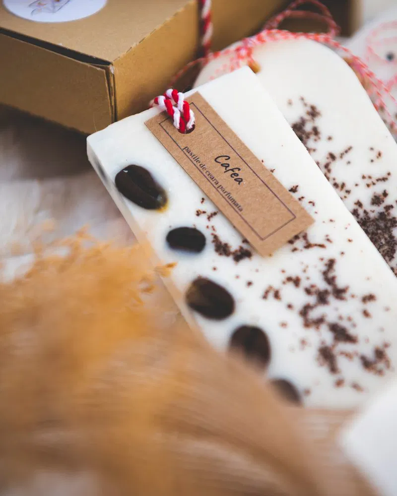 NUNTA - Martisor tableta de ceara parfumata cu cafea