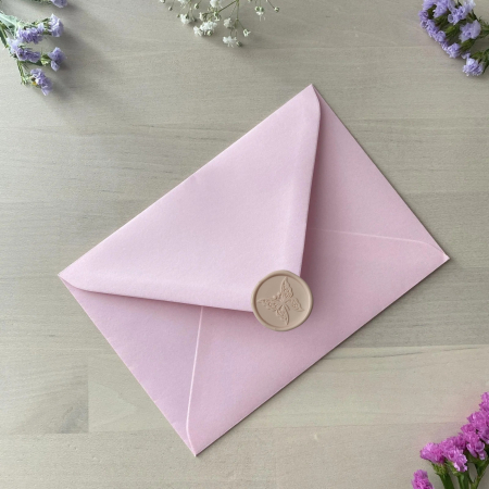 Plicuri si cartoane pentru INVITATII - Plic C6 roz (11cm x 16 cm) & Sigiliu
