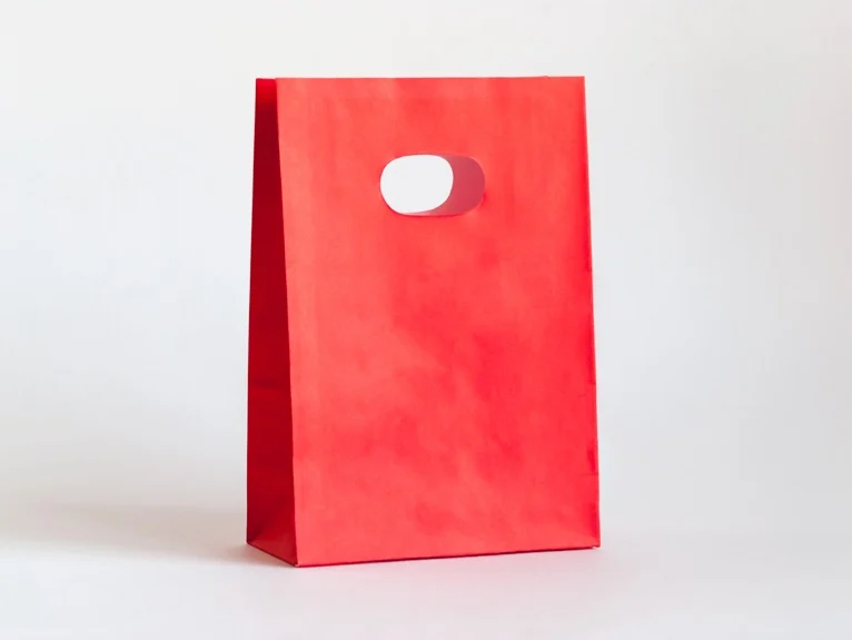 Punga rosie CADOU 8 MARTIE 14x7x21cm [2]