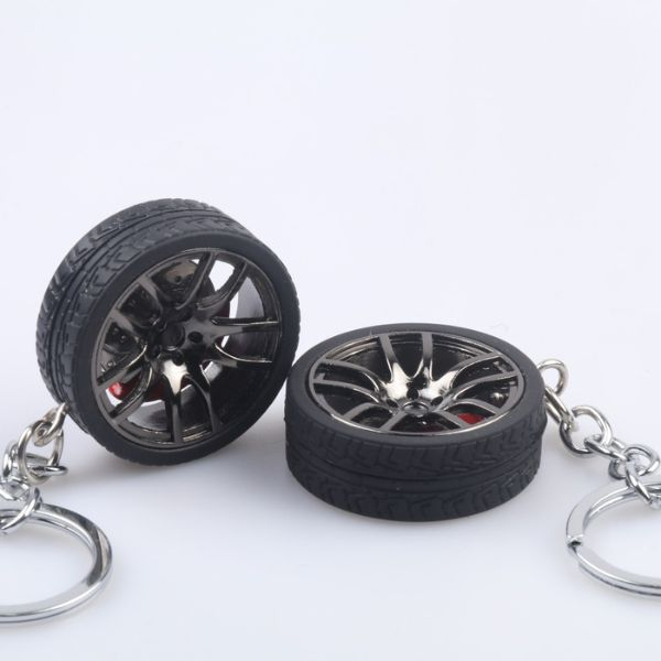 Breloc metalic anticoroziv model roata auto tunning cu janta si disc de frana 10 x 3.5 x 2 cm Negru – IoArtify.ro [3]