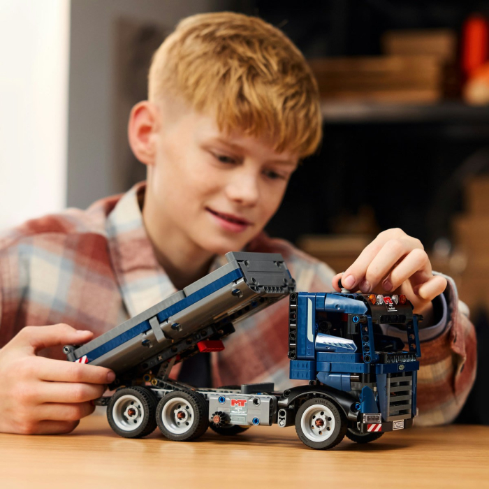 Lego Technic Camion cu Bena Basculanta 42203 Capacitate Bena 0 9 L - IoArtify.ro [3]