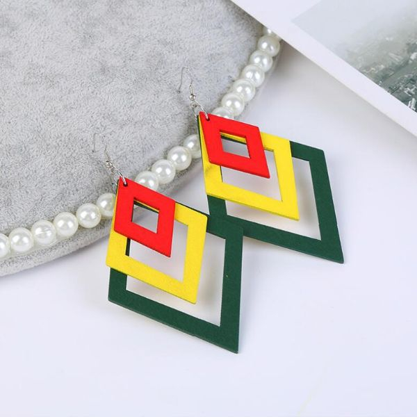 Cercei din Lemn cu Forma Geometrica 3 Romburi Galben 11 x 6 cm – IoArtify.ro [2]