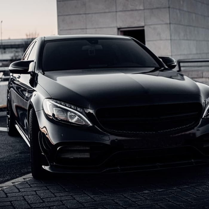 Folie auto pentru colantare integrala Termoplastica cu tehnologie BUBBLE FREE culoare Negru finisaj Lucios dimensiune 3 0m x 1 52m – IoArtify ro [3]