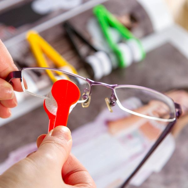 Instrument revoluționar pentru curățarea lentilelor de ochelari, microfibră, compact și portabil [5]