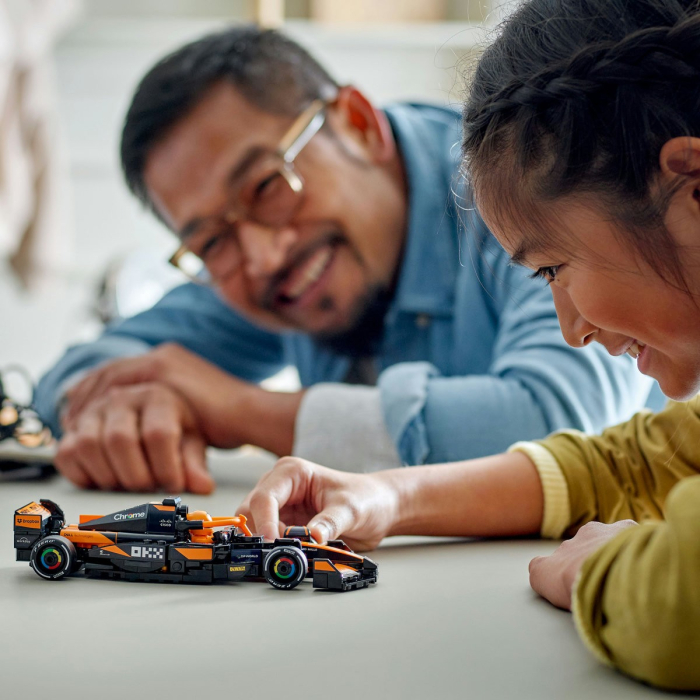 Lego Speed Champions Masina de Curse F1 Mclaren 77251 cu 237 piese - IoArtify.ro [3]