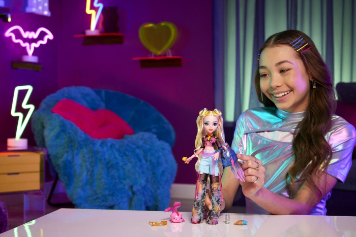 Monster High Papusa Lagoona Blue si Pestisorul Neptuna cu accesorii detaliate - IoArtify.ro [3]