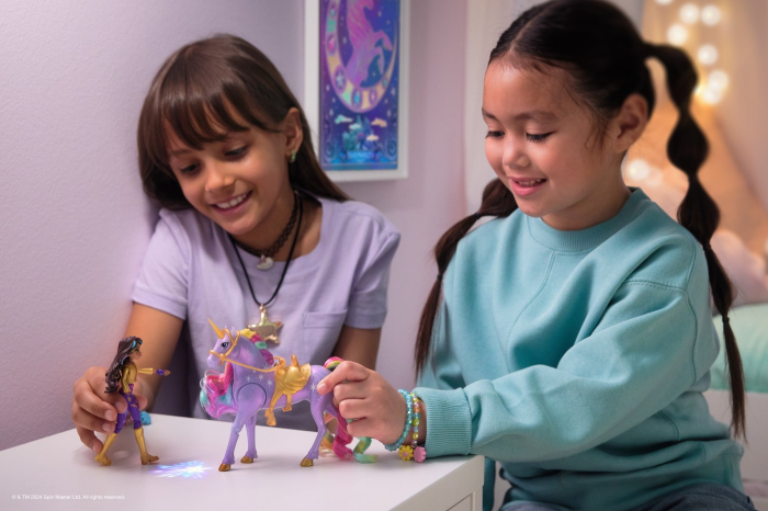 Unicorn Academy Set Papusa Sophia si Unicornul Lightstar cu lumini LED - IoArtify.ro [4]