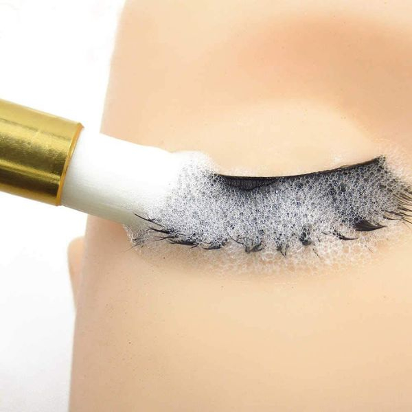 Perie compacta pentru curatarea si spalarea genelor tenului sau nasului peri foarte moi 10 cm Alb Auriu – IoArtify.ro [7]