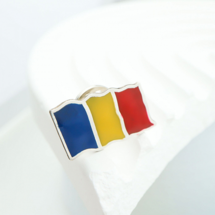 Pin Personalizat din Argint 925 - Steagul României, Accesoriu Elegant și Mândrie Națională [2]