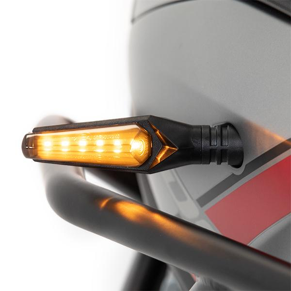 Set 2 Lămpi Semnalizare Moto Secvențială cu 2 Funcții – Pozitie și Semnalizare, 12V, Decor Plastic Negru [3]