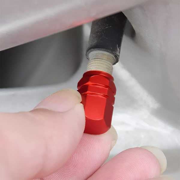 Set 8 Capace Hexagonale pentru Valva Auto Aliaj Aluminiu Lungime 18 mm Rosu – IoArtify.ro [8]