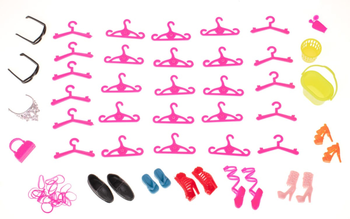 Set 85 haine si accesorii pentru papusi 3 ani plus multicolor cu piese variate si materiale rezistente – IoArtify.ro [2]
