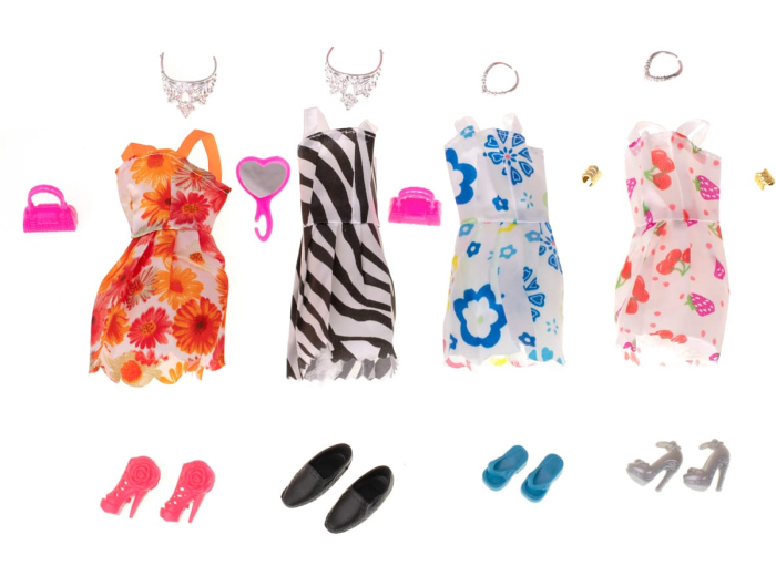 Set 85 haine si accesorii pentru papusi 3 ani plus multicolor cu piese variate si materiale rezistente – IoArtify.ro [6]
