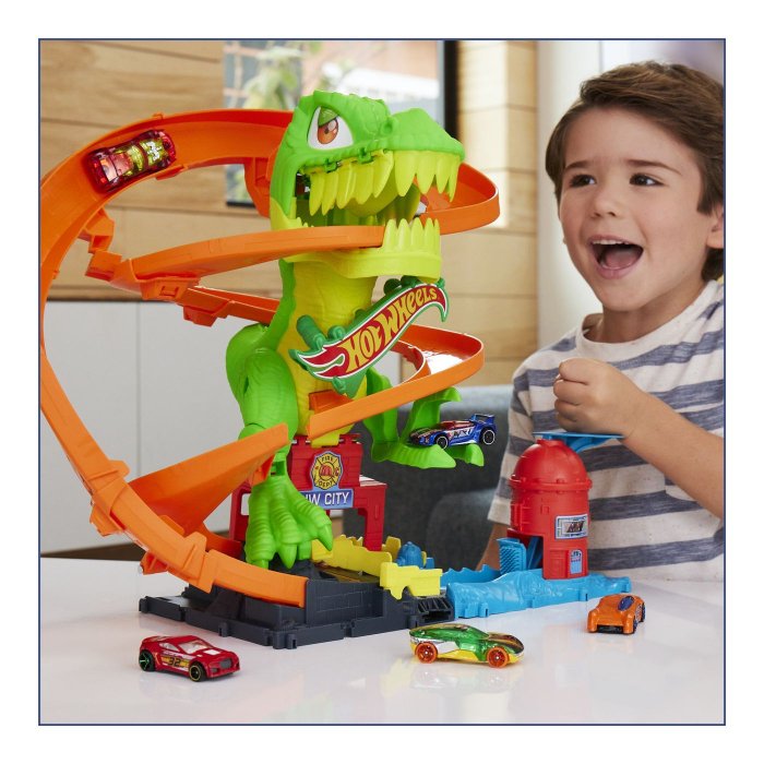 Hot Wheels City Set Statia de Pompieri si Batalia cu Trex cu 1 masinuta inclusa - IoArtify.ro [3]