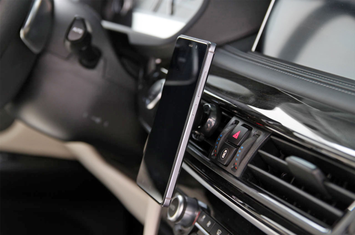 Suport auto pentru telefon magnetic HOLD-02 cu fixare pe aerisire - IoArtify.ro [4]