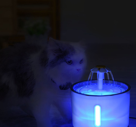 Adapator automat electric pentru caini si pisici model Fountain capacitate 2,4 litri alimentare 5V 1,5W – IoArtify.ro [7]