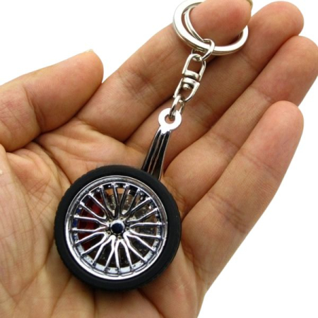 Breloc metalic anticoroziv model roata auto tunning cu janta si disc de frana dimensiuni 10 x 3.5 x 2 cm Argintiu – IoArtify.ro [6]