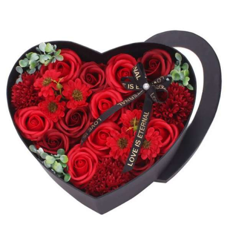 Cadouri diverse - Buchet cu Flori Parfumate din Sapun in Cutie Forma Inima dimensiuni 22 x 20 x 9 cm – IoArtify.ro