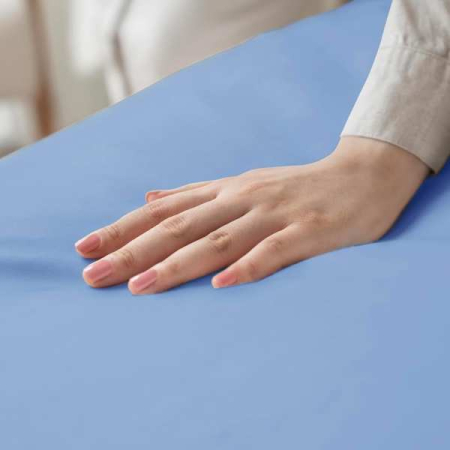 Cearceaf de Pat cu Elastic Bumbac Tesatura Rigida 140g pe metru patrat 150 x 200 cm Albastru – IoArtify.ro [7]