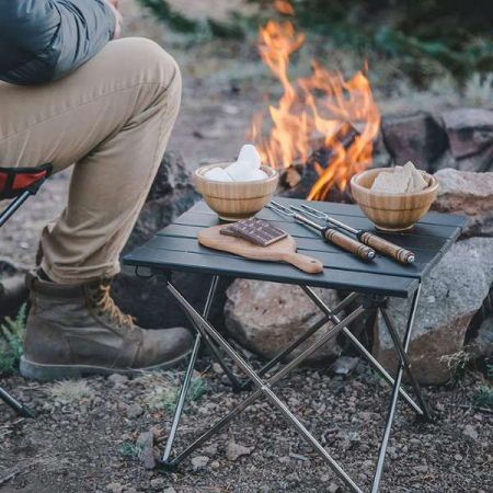 Masa pliabilă pentru grădină și camping din plastic HDPE maro – portabilă, impermeabilă și ușor de transportat [6]