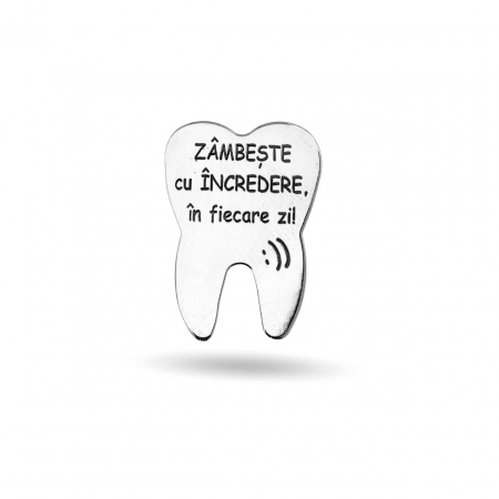 Bijuterii Argint Personalizate - Pin Personalizat din Argint 925 pentru Dentist / Stomatolog – Eleganță, Profesionalism și Cadou Memorabil