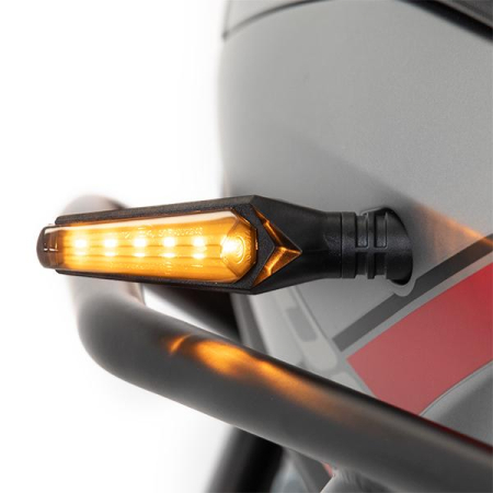 Set 2 Lămpi Semnalizare Moto Secvențială cu 2 Funcții – Pozitie și Semnalizare, 12V, Decor Plastic Negru [2]