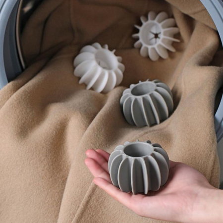 Set 4 bile reutilizabile MagicBall pentru masina de spalat dimensiuni 4.5 x 3 cm – IoArtify.ro [7]