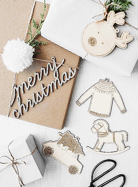 PD DECORATIUNI SUSPENDATE DIN LEMN CU SCLIPICI PENTRU CRACIUN 10/SET ZDD5-100 [3]